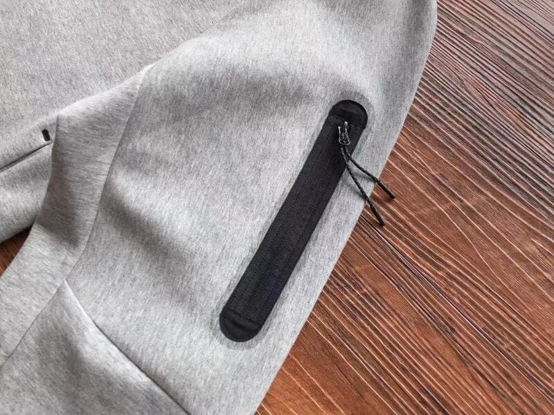 Nike Tech Fleece Light Grey