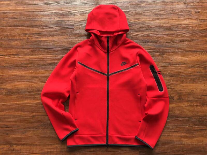 Nike Tech Fleece Red