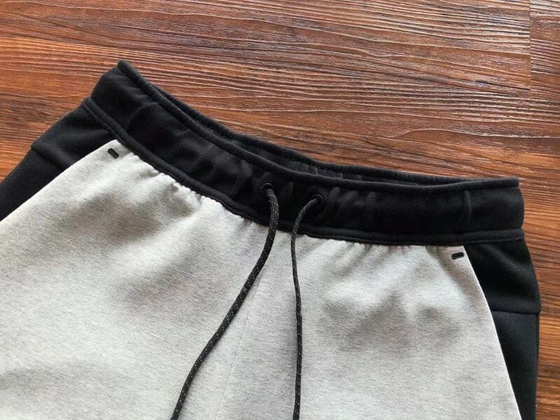 Nike Tech Fleece Black & Grey