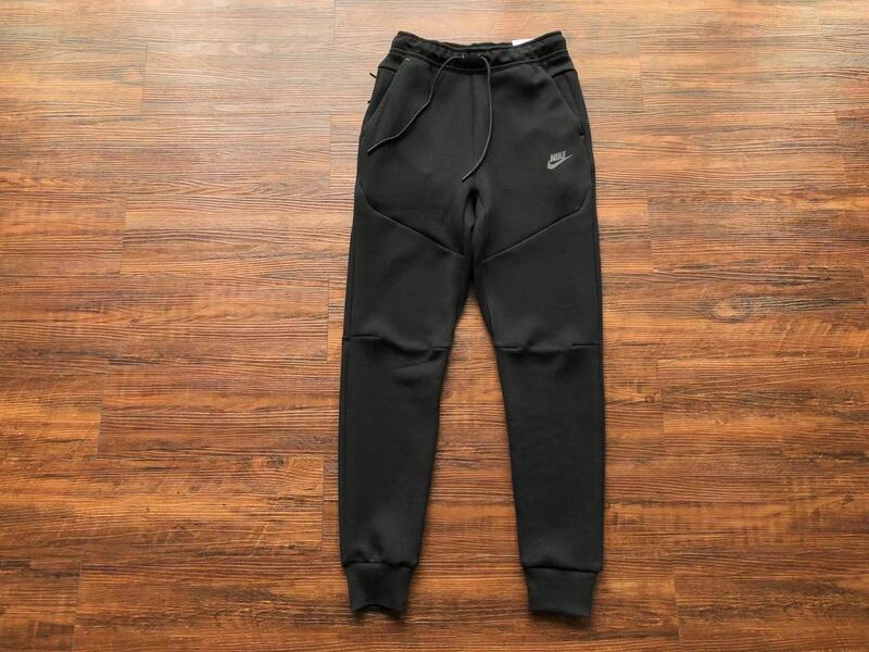 Nike Tech Fleece Black