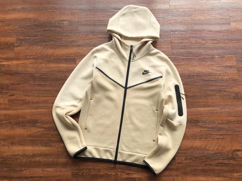 Nike Tech Fleece Cream