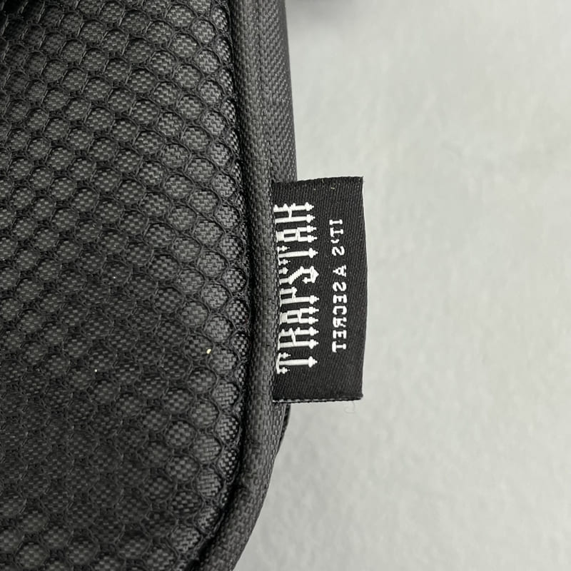 Trapstar Irongate Black Bag