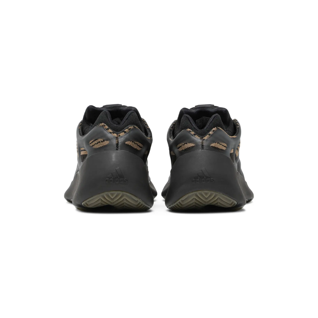 Yeezy Boost 700 V3 "Clay Brown"