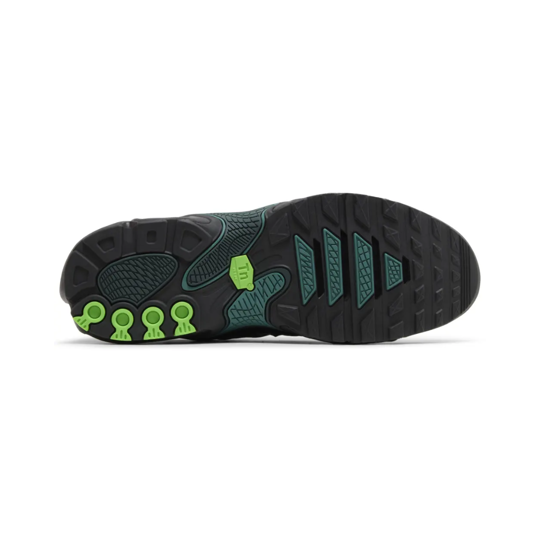 Air Max Plus Drift "Black Green Strike"