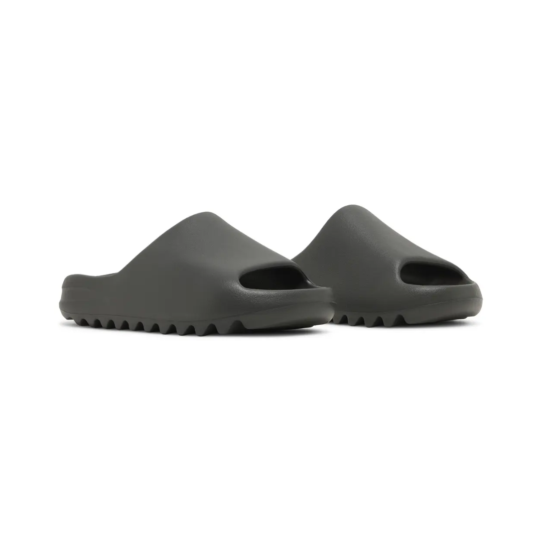 Yeezy Slides "Dark Onyx"